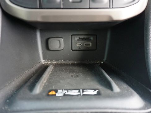 Used 2020 GMC Acadia Denali w/ Technology Package image 14