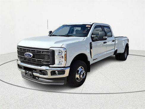 Used 2024 Ford F350 XL image 1