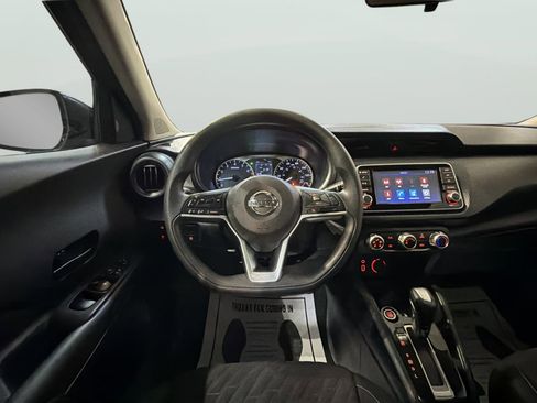 Used 2021 Nissan Kicks S image 15