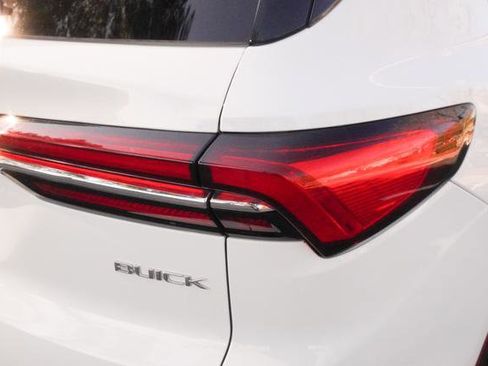 Used 2025 Buick Enclave Preferred image 38