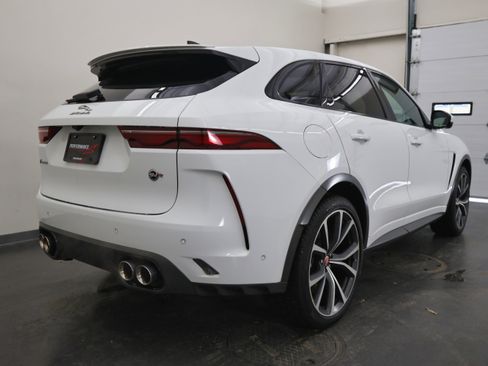 Used 2021 Jaguar F-PACE SVR image 3