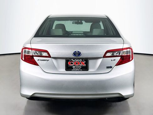 Used 2012 Toyota Camry LE image 6