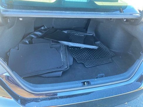 Used 2022 Toyota Camry SE image 18