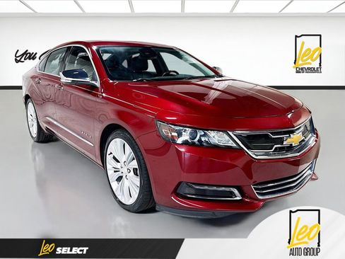 Used 2017 Chevrolet Impala Premier w/ Enhanced Convenience Package FWD image 3