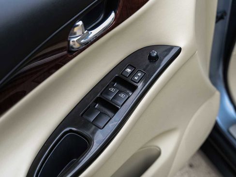 Used 2017 INFINITI QX50 w/ Premium Plus Package image 48