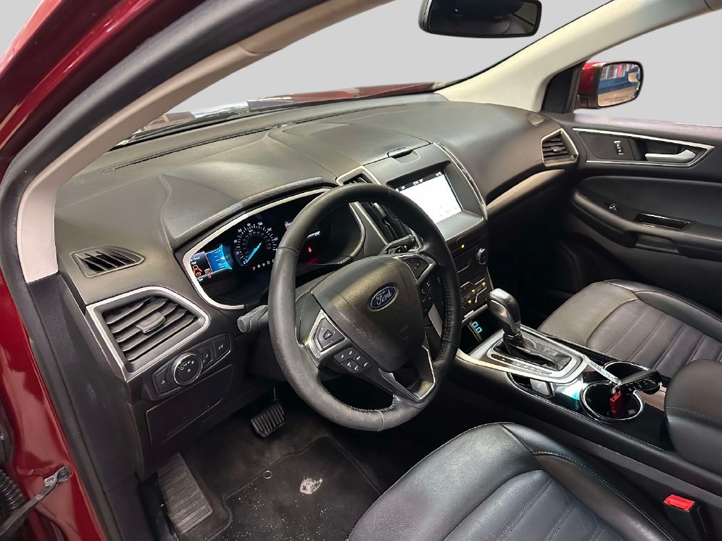 Certified 2018 Ford Edge SEL w/ Equipment Group 201A AWD/4WD image 17