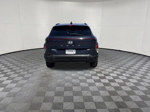 Certified 2025 Hyundai Kona SEL AWD/4WD image 6