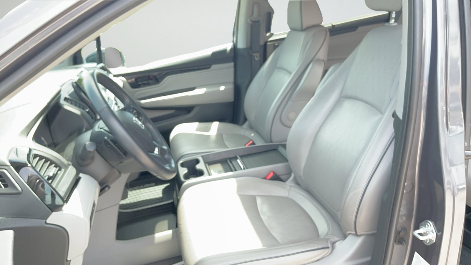 Used 2023 Honda Odyssey Elite image 43