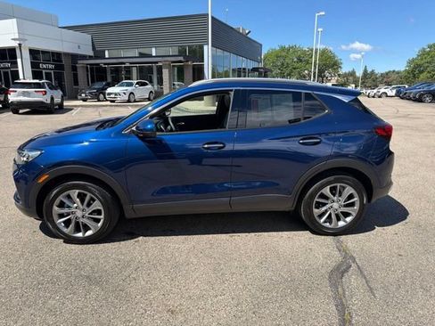 Used 2023 Buick Encore GX Essence w/ Experience Buick Package FWD image 2