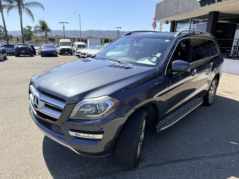 Used 2015 Mercedes-Benz GL 450 4MATIC image 3