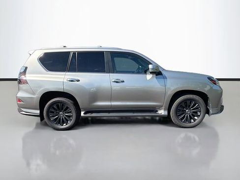 Used 2023 Lexus GX 460 Luxury w/ Sport Design Package AWD/4WD image 8