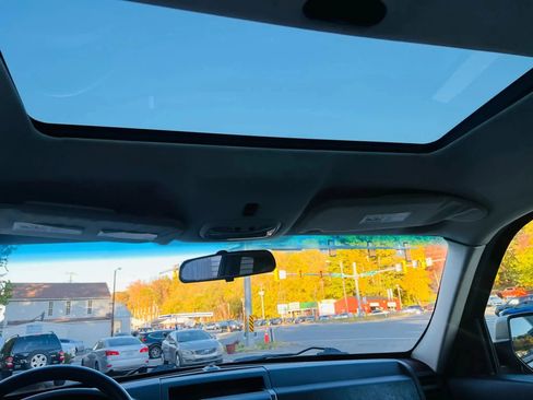 Used 2009 Jeep Liberty Sport w/ Popular Equipment Group image 19