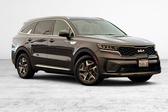Certified 2023 Kia Sorento EX FWD image 2