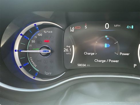 Used 2024 Chrysler Pacifica Select image 35