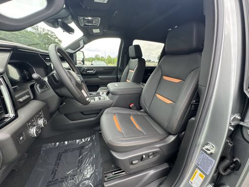 New 2026 GMC Sierra 2500 AT4 w/ AT4 Premium Plus Package AWD/4WD image 13