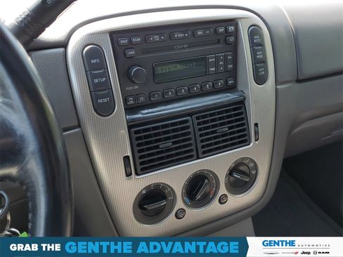 Used 2003 Ford Explorer XLT image 17