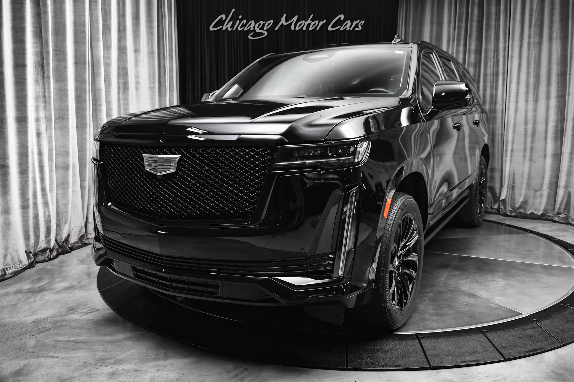 Used 2021 Cadillac Escalade Sport Platinum w/ LPO, ONYX Package AWD/4WD image 2