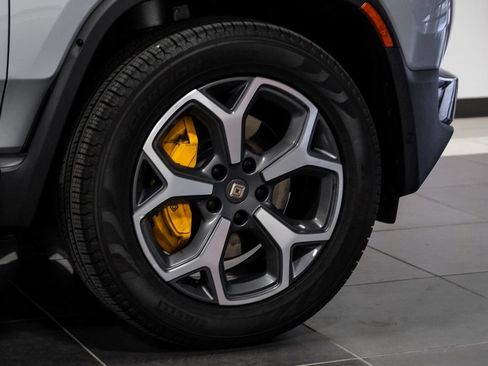 Used 2024 Rivian R1S Adventure AWD/4WD image 59