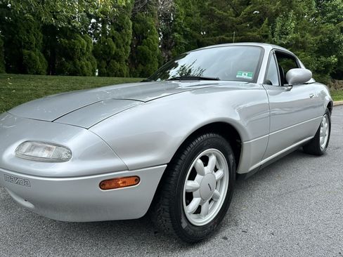 Used 1990 MAZDA MX-5 Miata RWD image 72