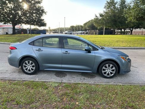 Used 2020 Toyota Corolla LE FWD image 7