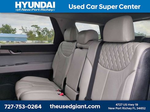 Used 2020 Hyundai Palisade SE FWD image 15