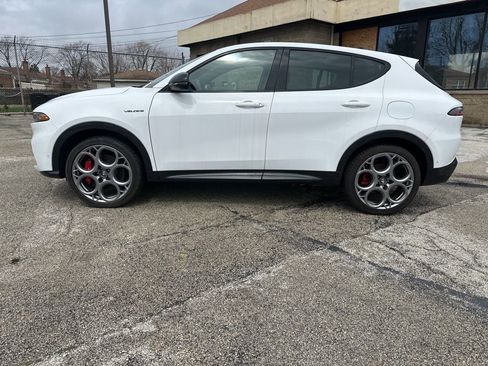 Used 2024 Alfa Romeo Tonale Veloce image 4