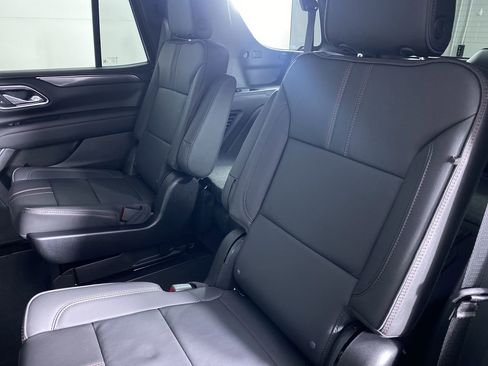 Used 2024 Chevrolet Tahoe RST w/ RST Performance Edition image 14