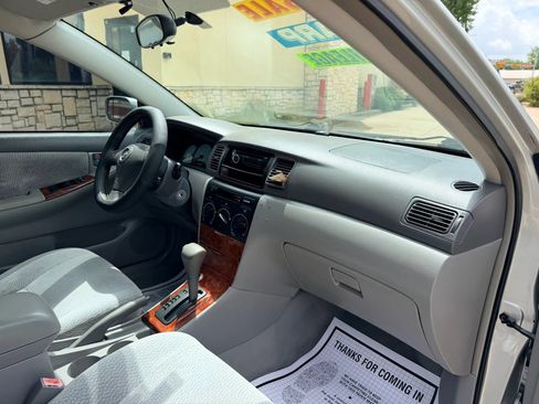 Used 2003 Toyota Corolla LE FWD image 13