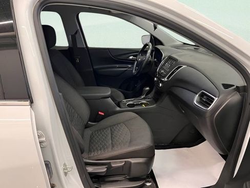 Used 2020 Chevrolet Equinox LT image 10