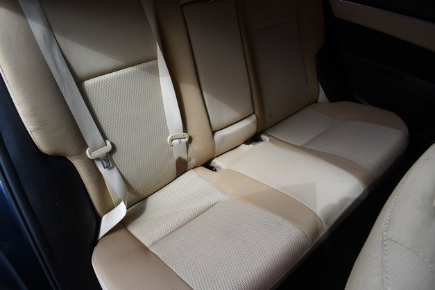 Used 2017 Toyota Corolla LE w/ Carpet Mat Package (TMS) FWD image 28
