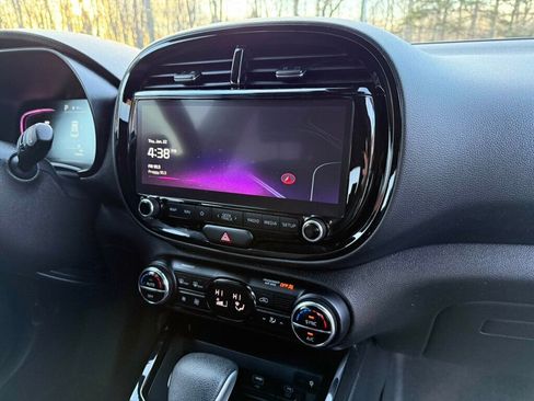 Used 2023 Kia Soul S image 45