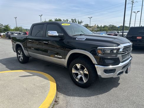 Used 2020 RAM 1500 Laramie AWD/4WD image 5