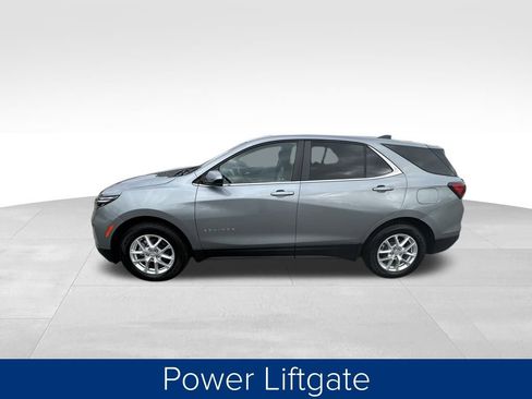 Used 2023 Chevrolet Equinox LT w/ Driver Convenience Package image 12