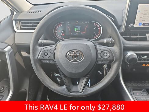 Used 2023 Toyota RAV4 LE AWD/4WD image 43