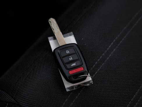Used 2019 Honda CR-V LX image 65