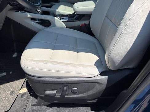 Used 2023 Kia Telluride EX w/ EX Captain's Chair Package FWD image 22