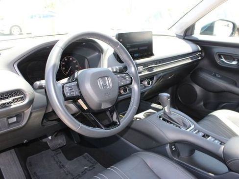 Used 2024 Honda HR-V EX-L image 12