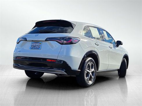 Used 2023 Honda HR-V EX-L image 4