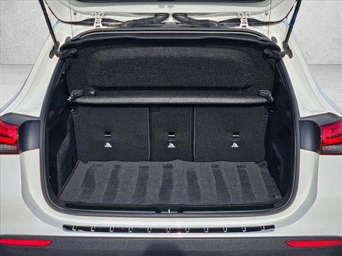 Used 2022 Mercedes-Benz GLA 250 4MATIC image 7