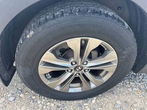 Used 2014 Hyundai Santa Fe Sport w/ Technology Package 04 FWD image 10