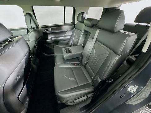 Used 2025 Hyundai Santa Fe SEL image 25