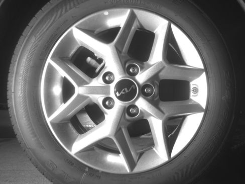 Used 2025 Kia Soul LX w/ LX Technology Package FWD image 15