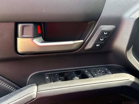 Used 2025 Toyota 4Runner Limited image 26