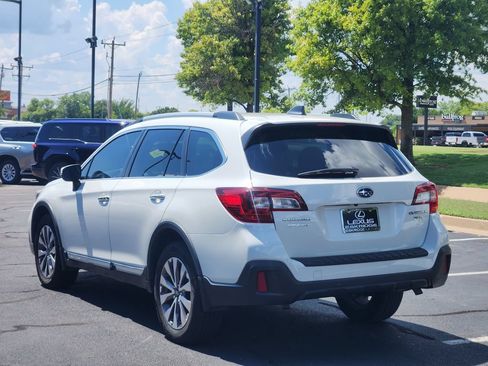 Used 2019 Subaru Outback 3.6R Touring w/ Protection Package #1 AWD/4WD image 7