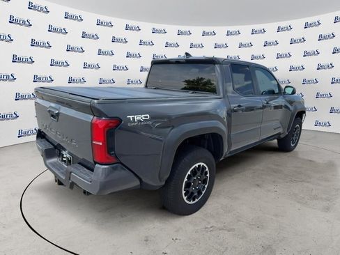 Used 2024 Toyota Tacoma TRD Off-Road AWD/4WD image 7