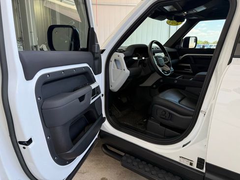 Certified 2023 Land Rover Defender 110 S AWD/4WD image 25