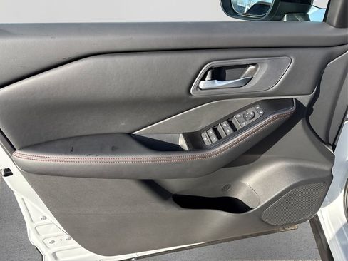 New 2026 Nissan Rogue SV image 24