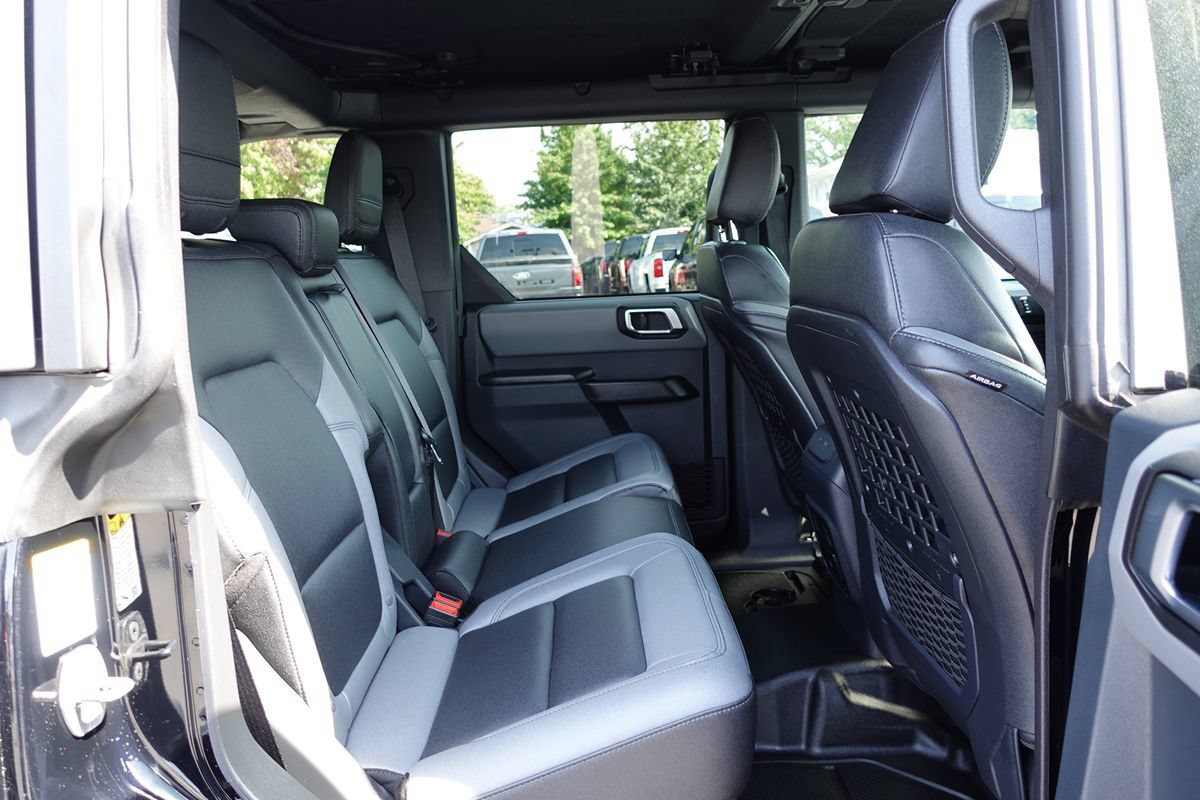 Used 2024 Ford Bronco Big Bend AWD/4WD image 29