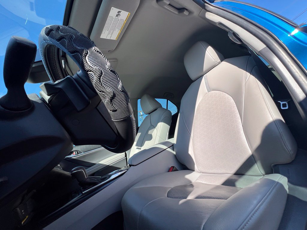 Used 2019 Toyota Camry XSE w/ Navigation Package FWD image 13