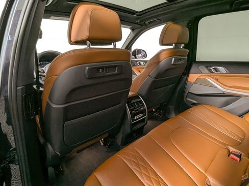 Used 2021 BMW X5 M50i w/ Dynamic Handling Package image 38